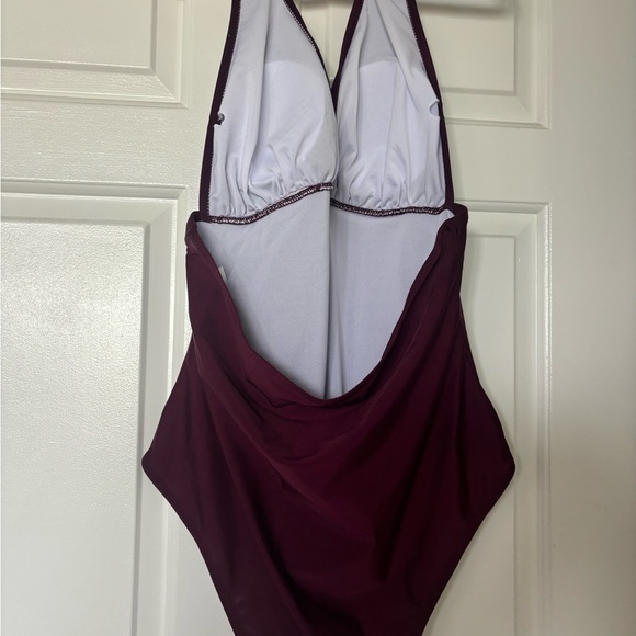 Halter burgundy bathing suit - Picture 2 of 4